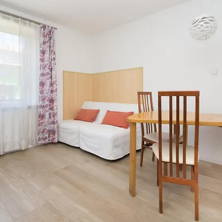 Sunny Apartment *